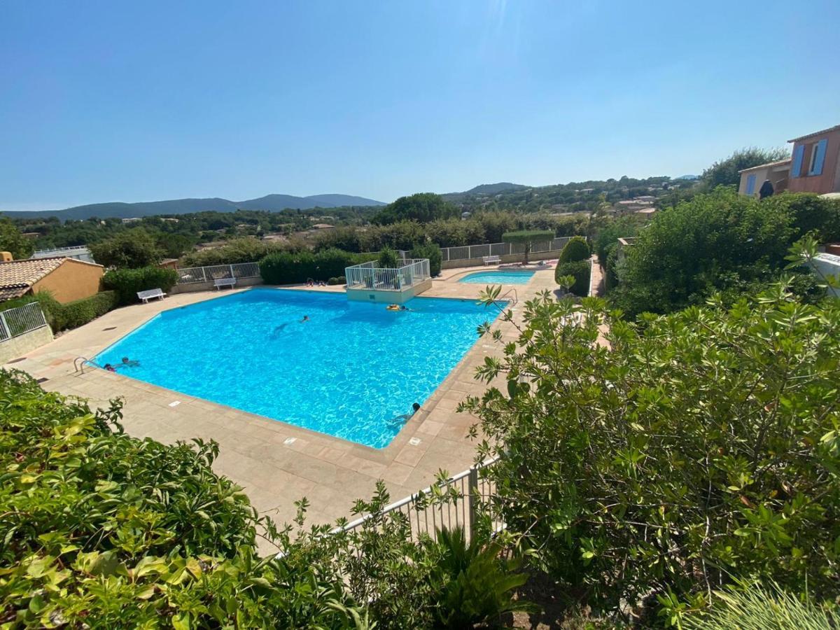 Mazet Dans Residence Avec Piscine Au Coeur Du Golfe De Saint-Tropez Cogolin Exterior photo